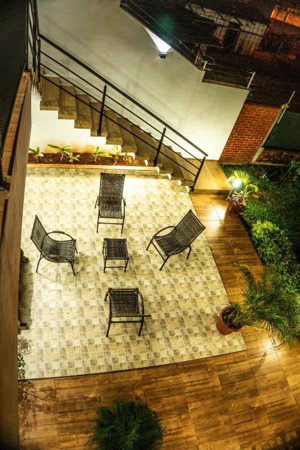 Managua Apart Hotel Пуэрто-Игуасу Экстерьер фото